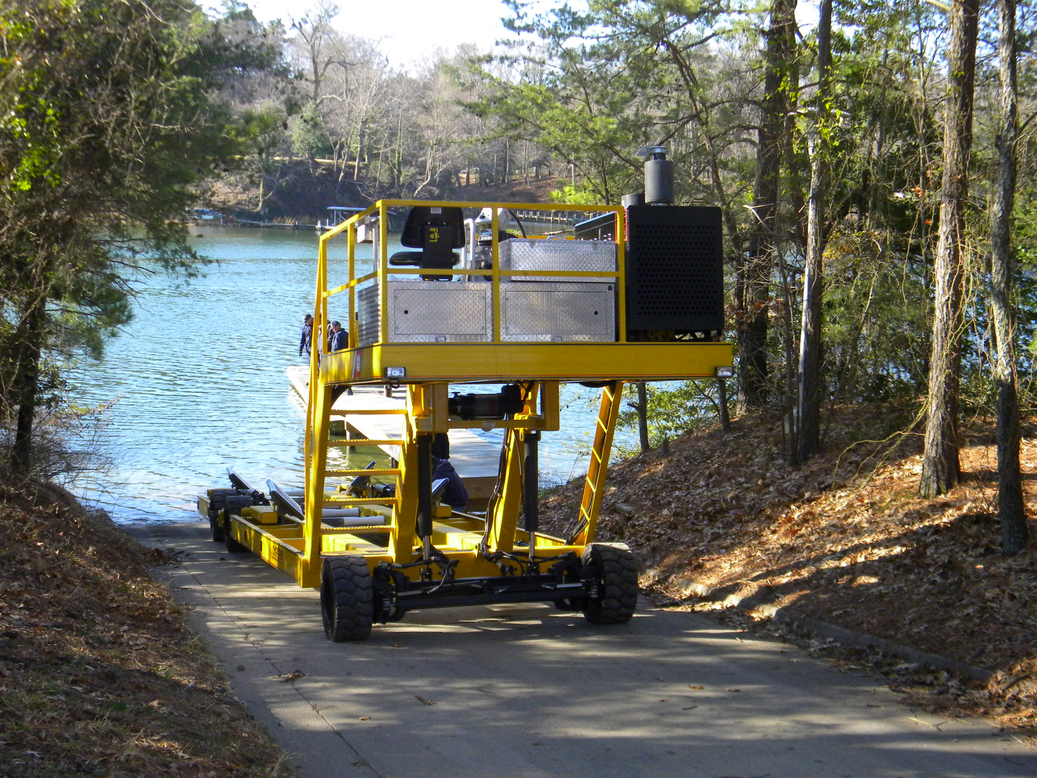 HOSTAR ï¿½ Self Propelled Boat Mover